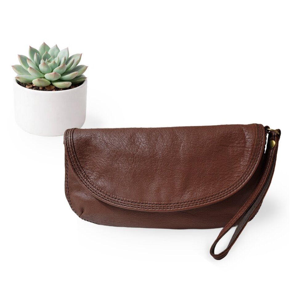Lucky Brand Brown Leather Zip Wristlet Clutch